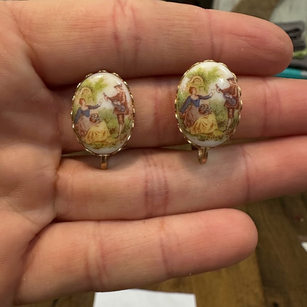 Vintage Victorian Limoges Porcelain Oval Clip-on Earrings